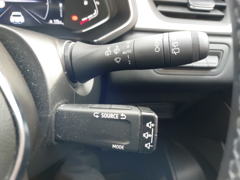 Used Renault Captur 2022 for sale - 76498028: Photo 16