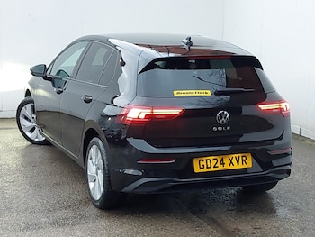 Used Volkswagen Golf 2024 for sale - 77234735: Photo