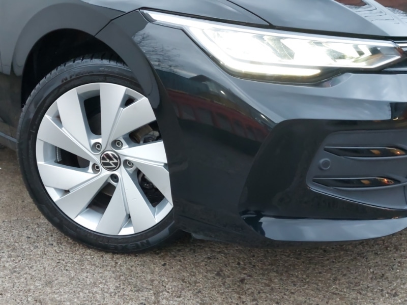 Used Volkswagen Golf 2024 for sale - 77234735: Photo 9