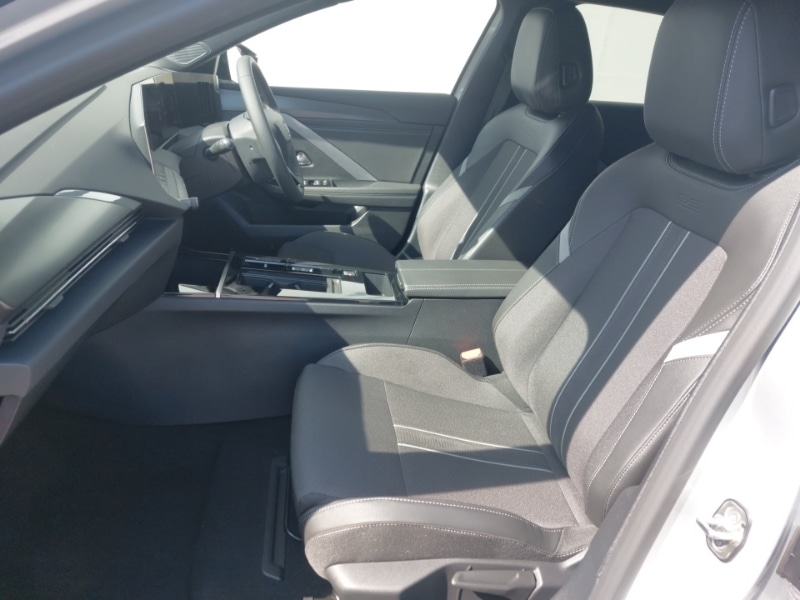 Used Vauxhall Astra 2024 for sale - 77652405: Photo 5