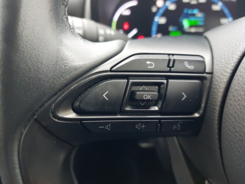 Used Toyota Yaris Cross 2022 for sale - 76172102: Photo 15