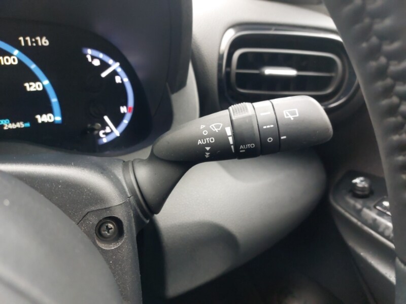 Used Toyota Yaris Cross 2022 for sale - 76172102: Photo 18