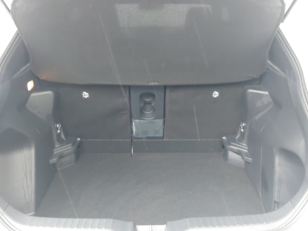 Used Toyota Yaris Cross 2022 for sale - 76172102: Photo 8