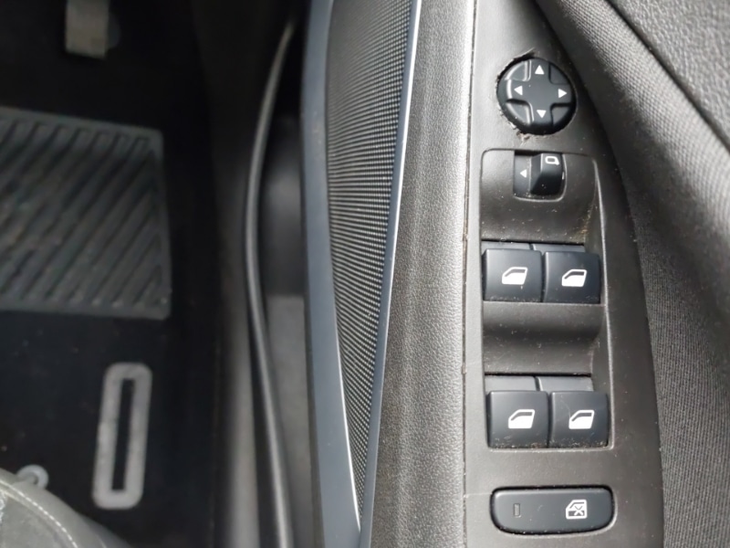 Used Vauxhall Crossland X 2018 for sale - 77379952: Photo 17