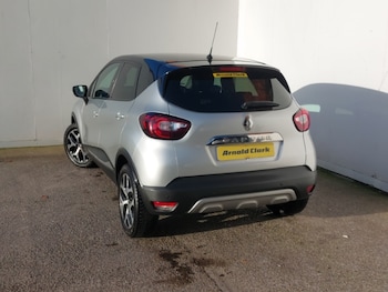 Used Renault Captur 2018 for sale - 76954812: Photo