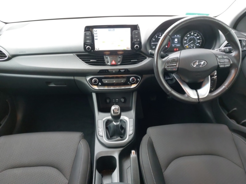 Used Hyundai i30 2017 for sale - 76621681: Photo 2