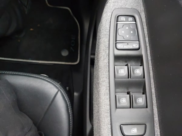 Used Renault Zoe 2020 for sale - 76294011: Photo 18