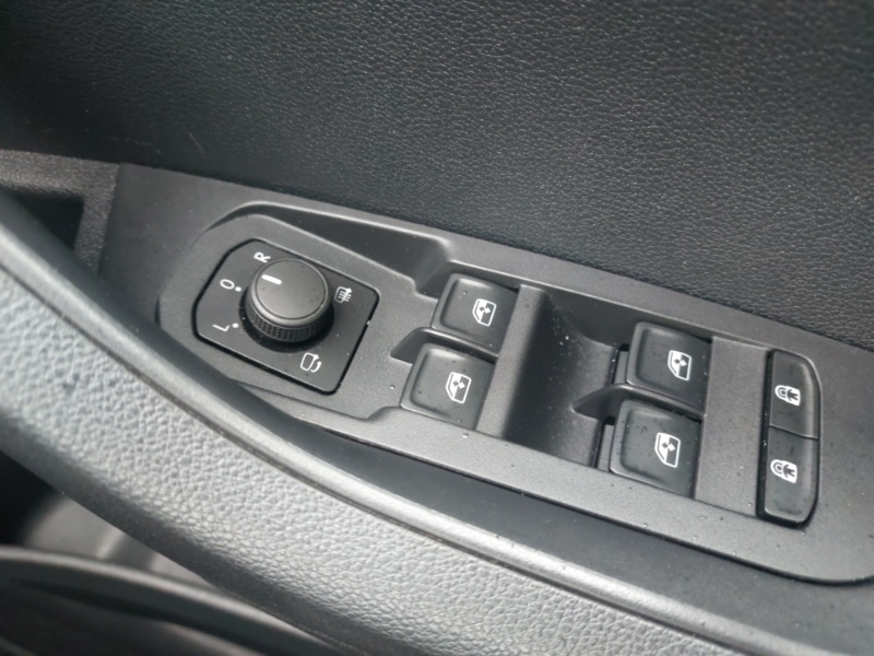 Used Skoda Karoq 2024 for sale - 76885442: Photo 13