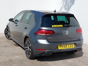 Used Volkswagen Golf 2018 for sale - 78700479: Photo