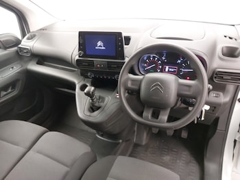 Used Citroen Berlingo 2022 for sale - 76889276: Photo