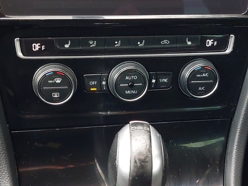 Used Volkswagen Golf 2018 for sale - 76566910: Photo 11