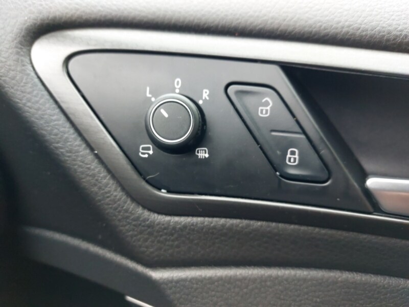 Used Volkswagen Golf 2018 for sale - 76566910: Photo 19