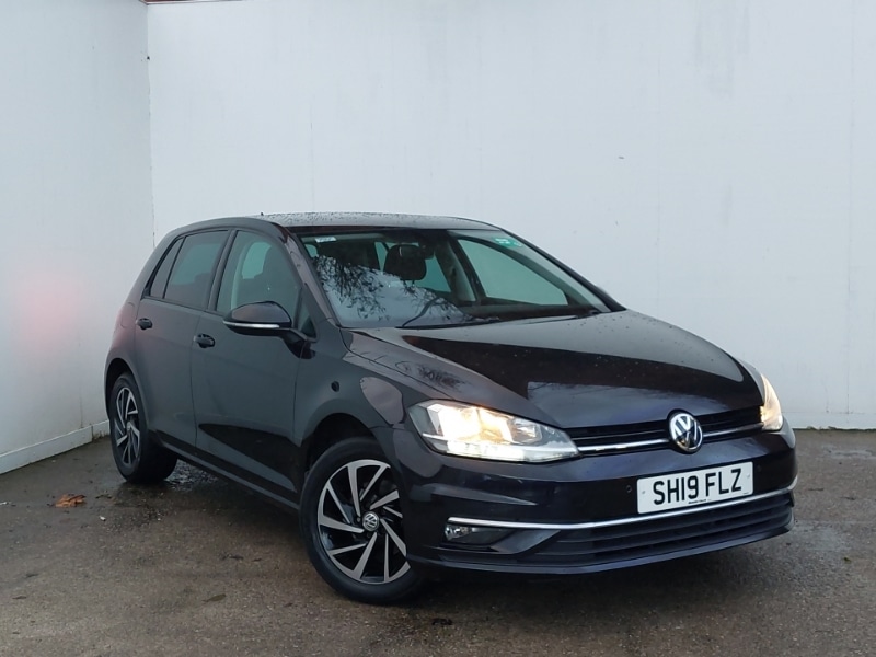 Used Volkswagen Golf 2019 for sale - 76889282: Photo 1
