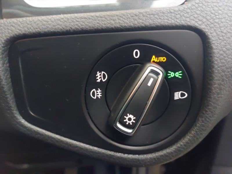 Used Volkswagen Golf 2019 for sale - 76889282: Photo 18