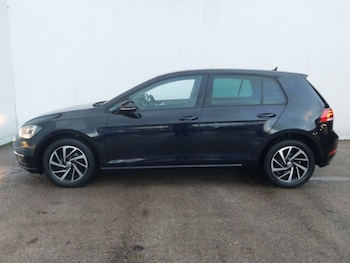 Used Volkswagen Golf 2019 for sale - 76889282: Photo