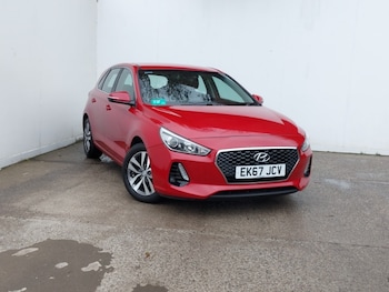 Used Hyundai i30 2017 for sale - 76556382: Photo