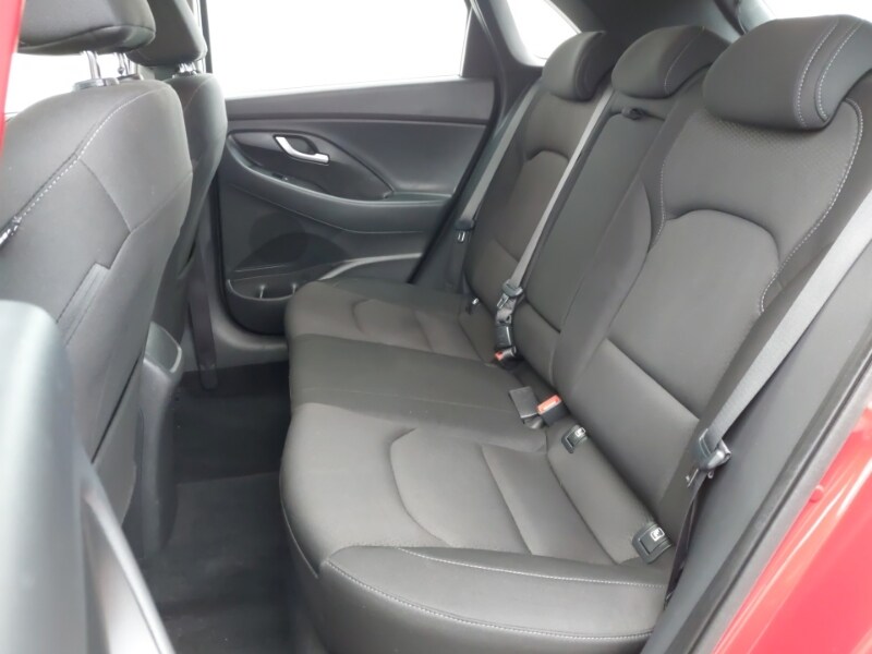 Used Hyundai i30 2017 for sale - 76556382: Photo 6