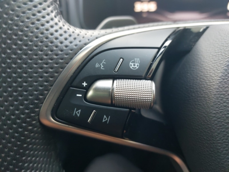 Used Skoda Karoq 2024 for sale - 76732065: Photo 16