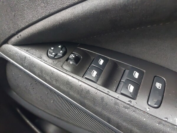 Used Vauxhall Crossland 2023 for sale - 74776079: Photo 13