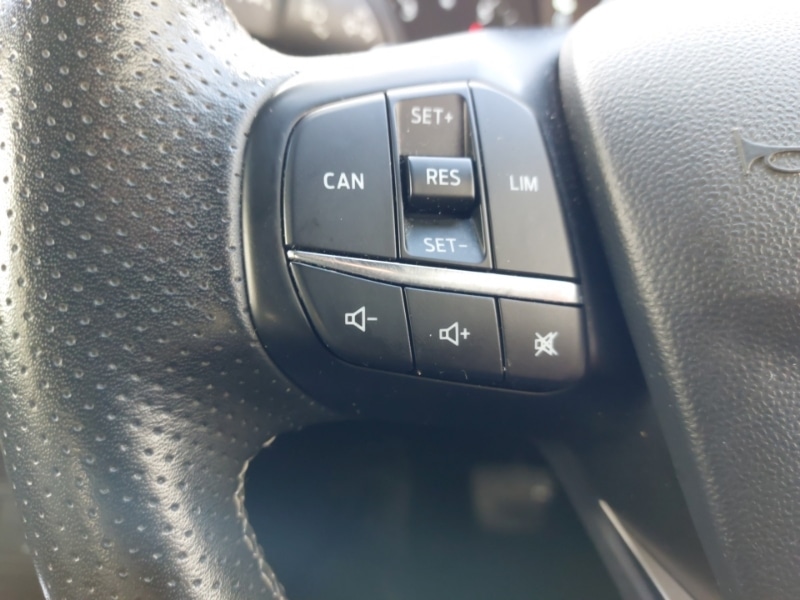 Used Ford Fiesta 2017 for sale - 76420834: Photo 14