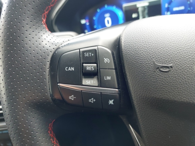 Used Ford Focus 2022 for sale - 77933392: Photo 14