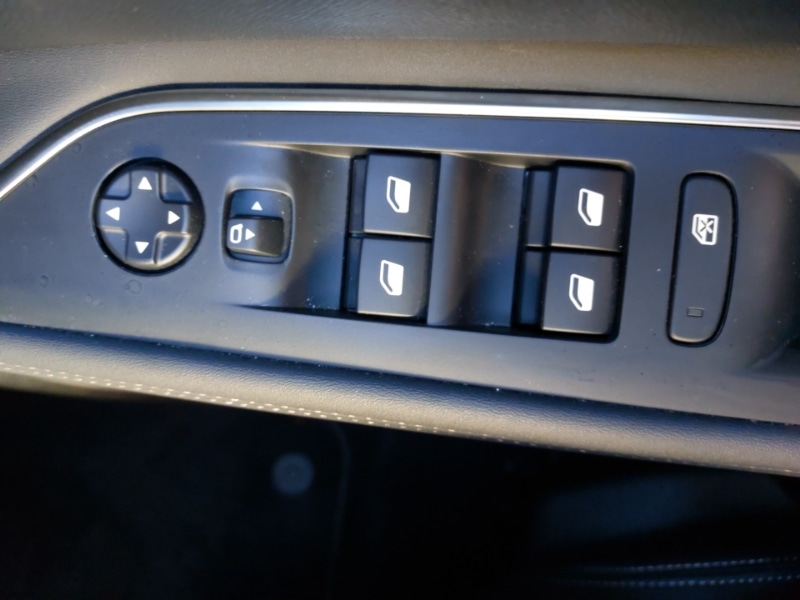 Used Peugeot 3008 2023 for sale - 76629385: Photo 18