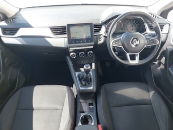 Used Renault Captur 2020 for sale - 79368126: Photo