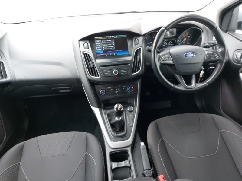 Used Ford Focus 2016 for sale - 76401038: Photo 2