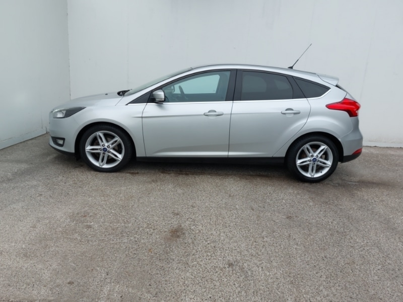 Used Ford Focus 2016 for sale - 76401038: Photo 4