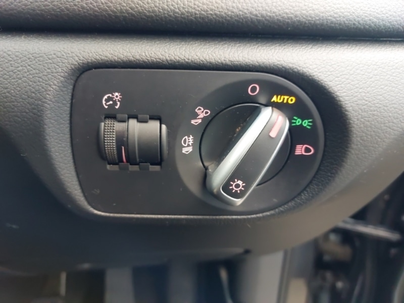 Used Audi Q3 2017 for sale - 76683490: Photo 19