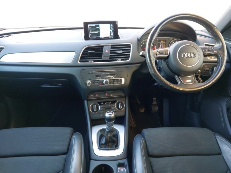Used Audi Q3 2017 for sale - 76683490: Photo 2
