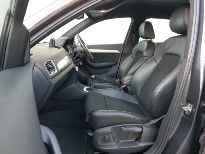 Used Audi Q3 2017 for sale - 76683490: Photo 5