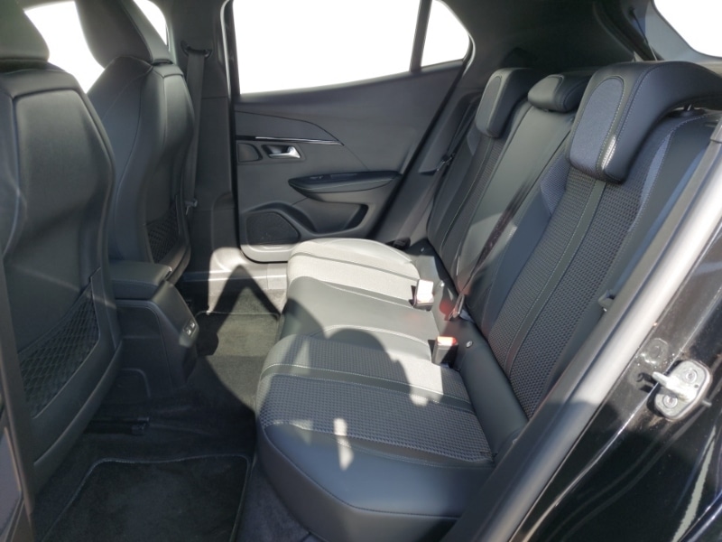 Used Peugeot 2008 2023 for sale - 77942769: Photo 6