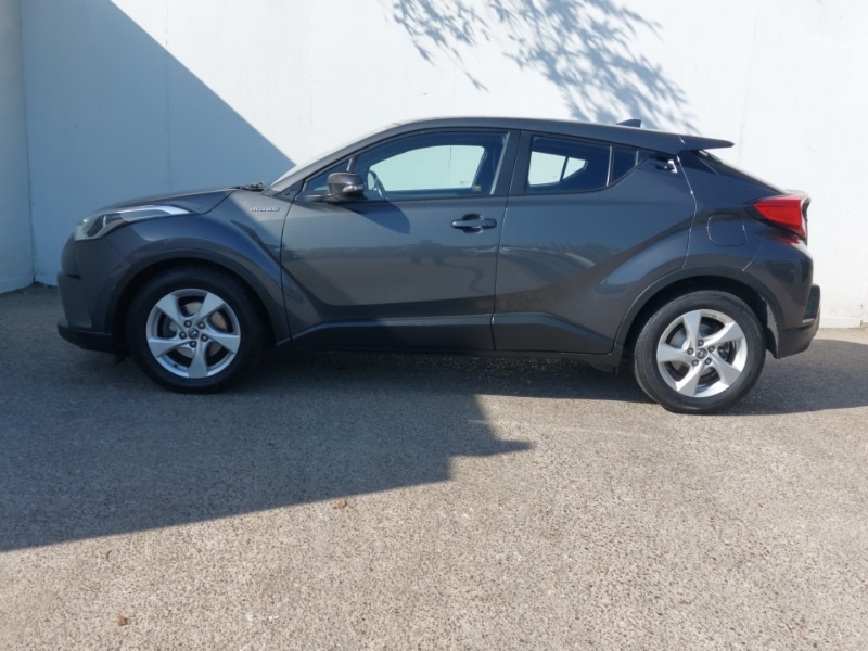 Used Toyota C-HR 2019 for sale - 78169677: Photo 4