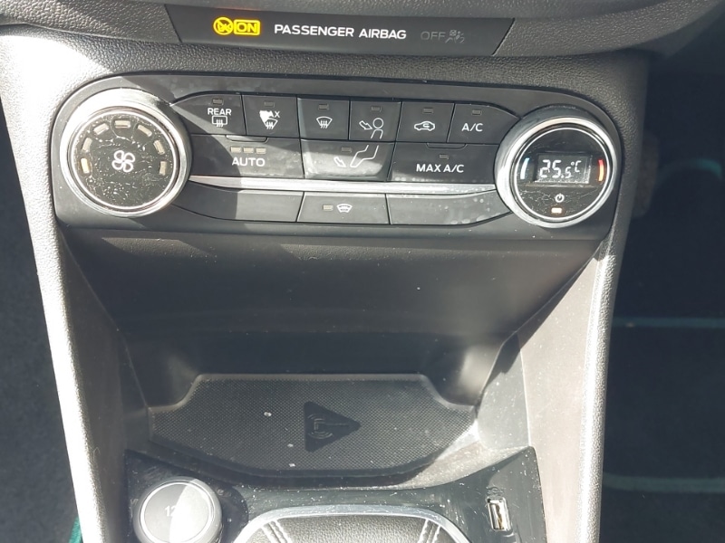 Used Ford Fiesta 2017 for sale - 78041080: Photo 11