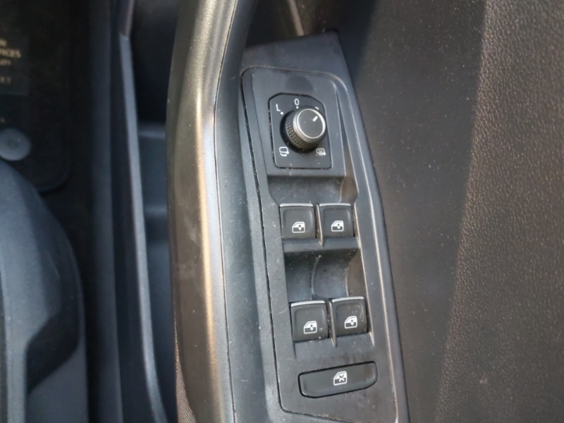 Used Volkswagen T-Roc 2018 for sale - 78037184: Photo 18