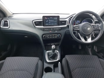 Used Kia Ceed 2019 for sale - 75926240: Photo