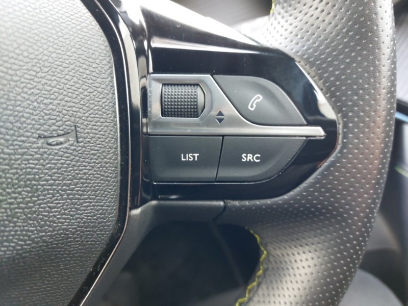 Used Peugeot 2008 2022 for sale - 76325640: Photo 15