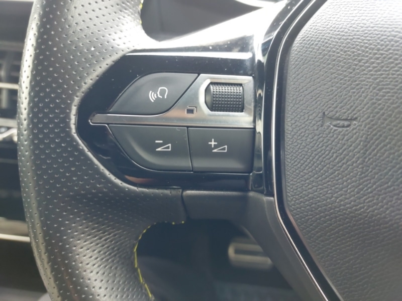 Used Peugeot 2008 2021 for sale - 76354359: Photo 14
