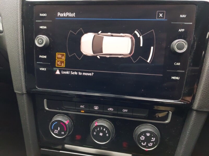 Used Volkswagen Golf 2018 for sale - 77760918: Photo 13