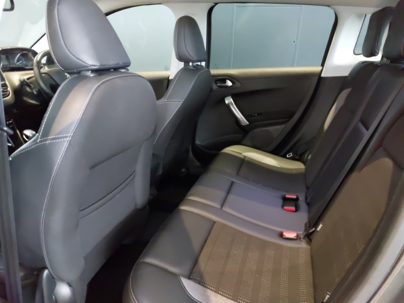 Used Peugeot 2008 2019 for sale - 76691903: Photo 6