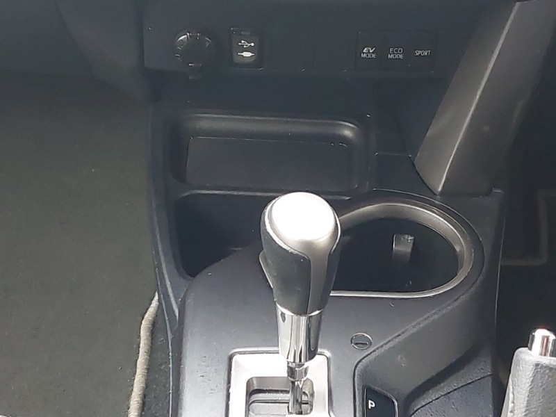 Used Toyota RAV4 2018 for sale - 76540506: Photo 11