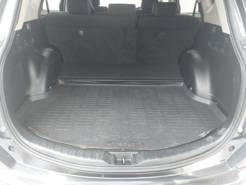 Used Toyota RAV4 2018 for sale - 76540506: Photo 8