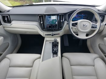 Used Volvo XC60 2023 for sale - 78634133: Photo