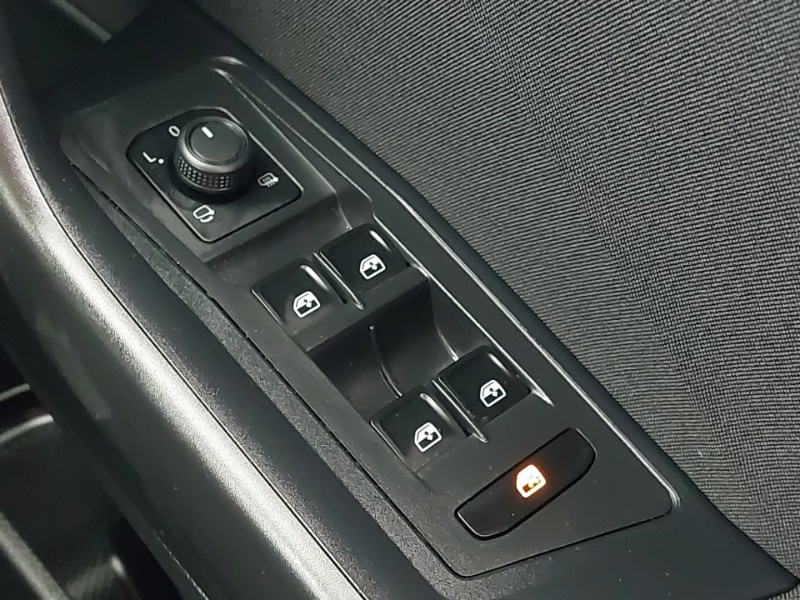 Used Volkswagen T-Roc 2022 for sale - 77526582: Photo 19