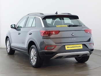 Used Volkswagen T-Roc 2022 for sale - 77526582: Photo