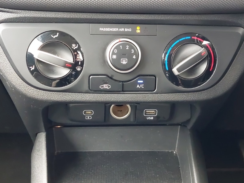 Used Hyundai i10 2023 for sale - 78041089: Photo 11