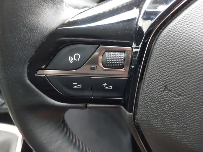 Used Peugeot 208 2020 for sale - 77024382: Photo 14