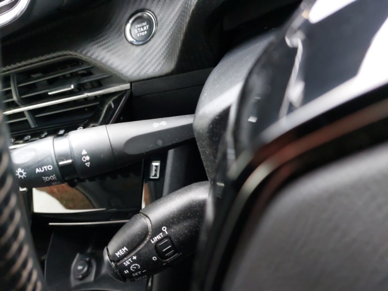 Used Peugeot 208 2020 for sale - 77024382: Photo 17