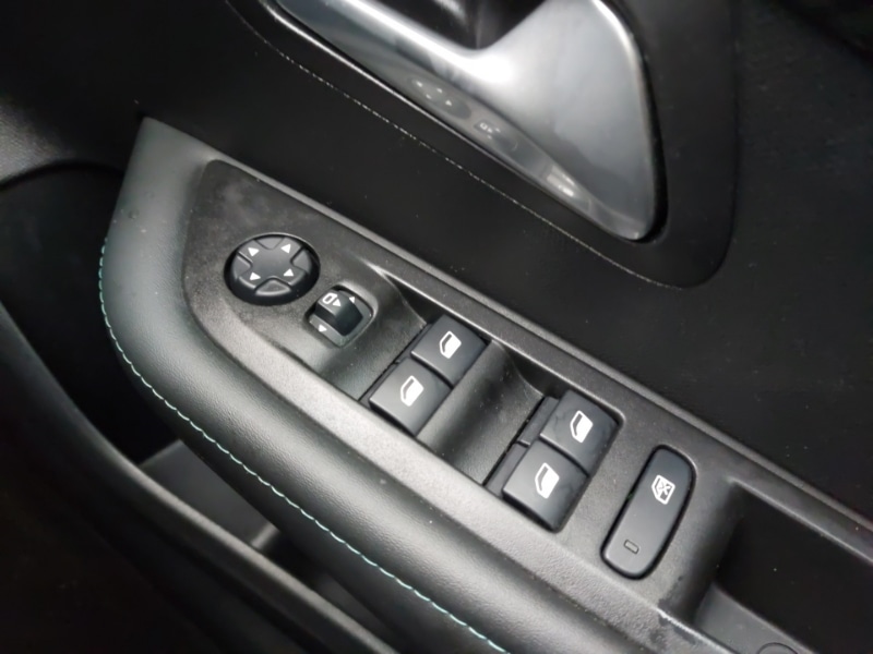 Used Peugeot 208 2020 for sale - 77024382: Photo 18